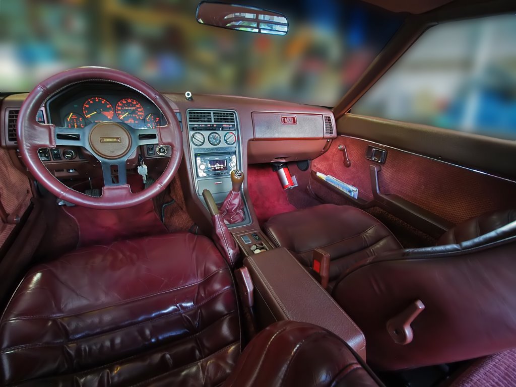 Rx7InteriorC.jpg